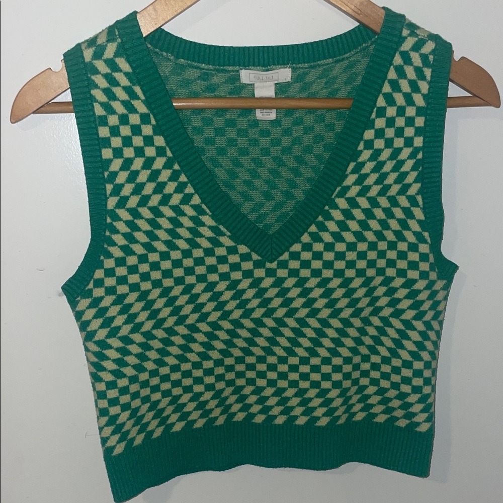 Full Tilt Green and Cream Checker Knit Vest